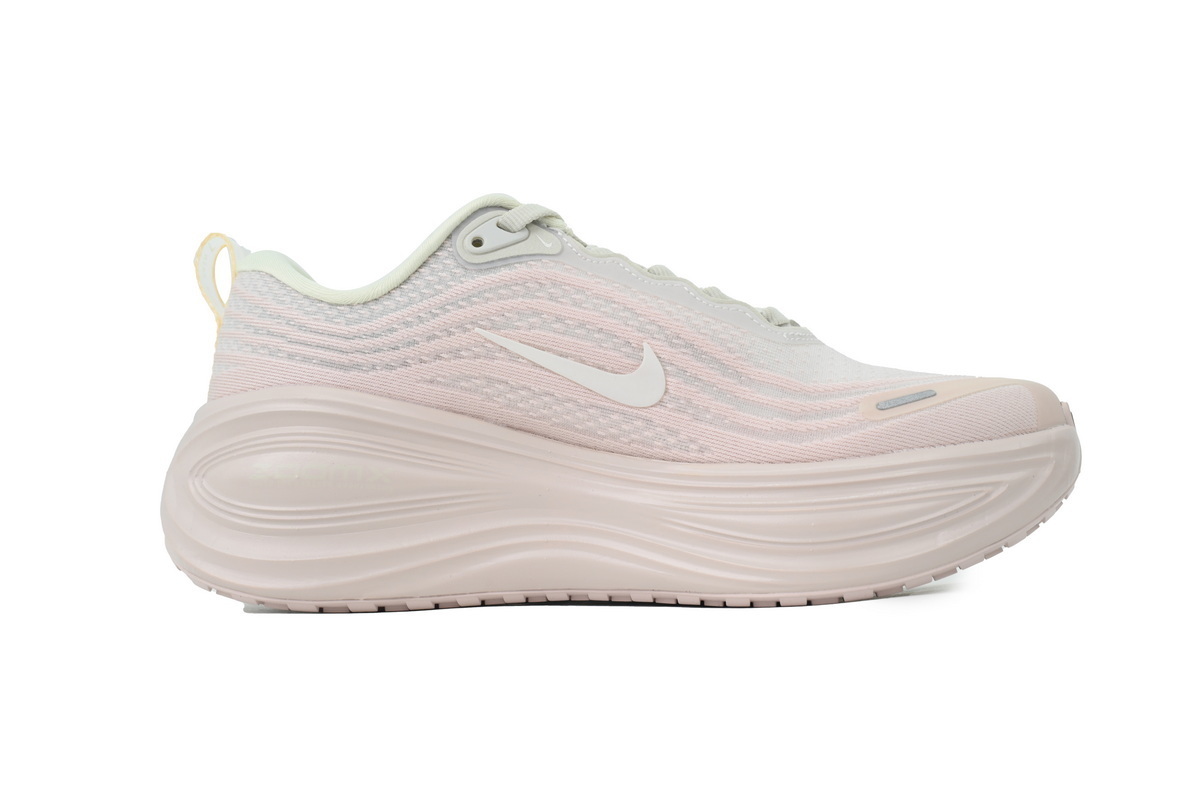 nike_vomero_plus_silt_red_wmns_hv8154_603_1D7CDD8078016.jpg