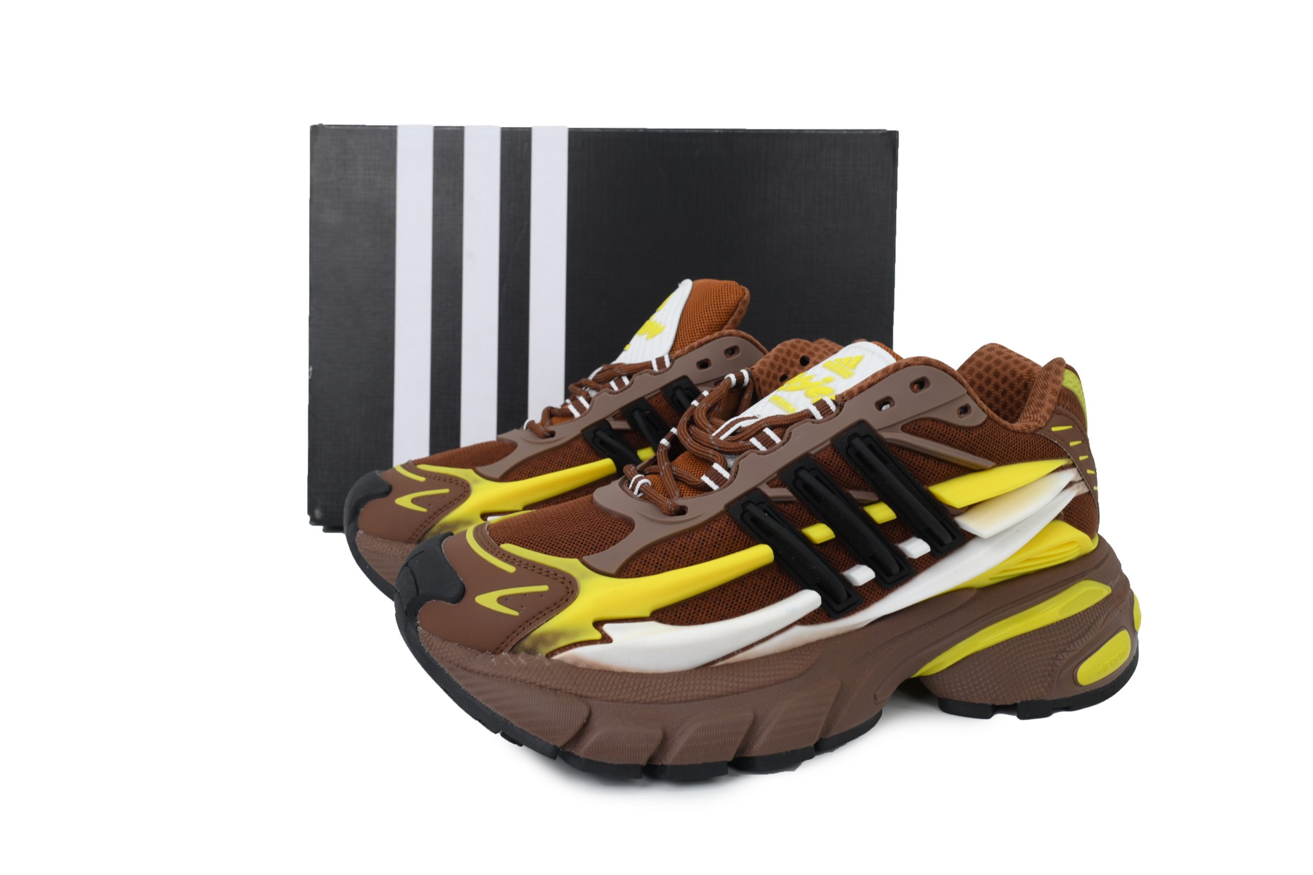 pharrell_x_virginia_x_adidas_adistar_jellyfish_yellowish_brown_jp9267_1D6707AF1D219.jpg