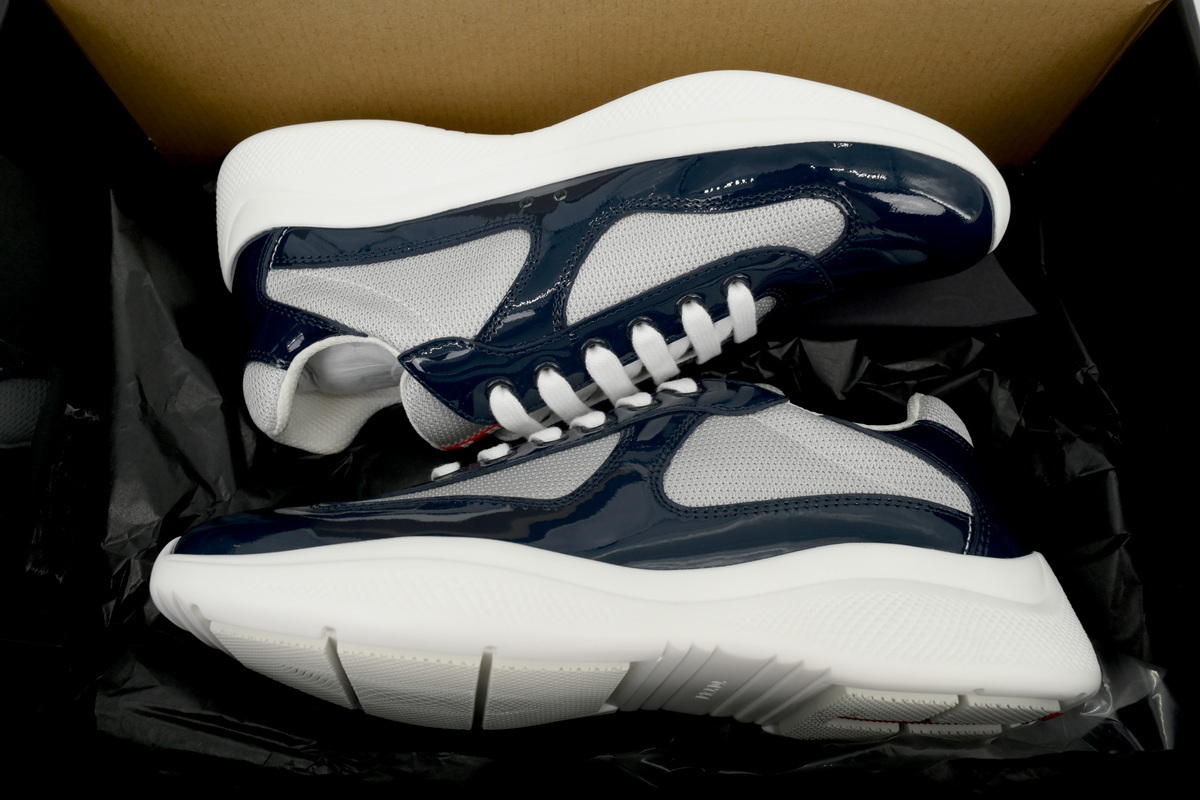 prada_america_s_cup_royal_blue_silver_4e3400_asz_f0fjt_1DE153649FF1A.jpg