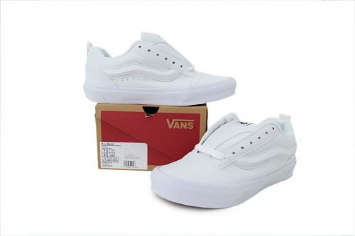 vans_knu_skool_true_white_vn0009qcw00_1E89DA07B851B.jpg
