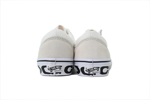 vans_old_skool_commes_des_garcons_white__vn0a4p3xqlz_1E84C1EDE7814.jpg